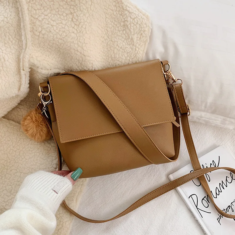 

Women's Bag Fashion New One-shoulder Bucket Bag Oblique Cross-bag Women's Pendant PU Big Bag Popular