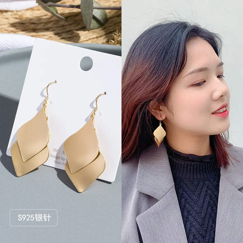 

Fashion Statement Earrings 2020 Big Geometric hoop Earrings For Women Hanging Dangle Earrings Drop Earing Modern Female Jewelry