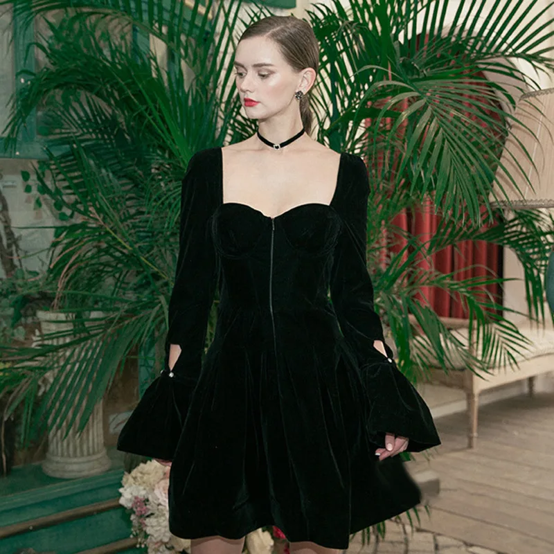 

Sexy V-neck Long Sleeve Black Party Dresses Women 2020 Autumn Winter Runway Designers Vintage Short Black Velvet Dress