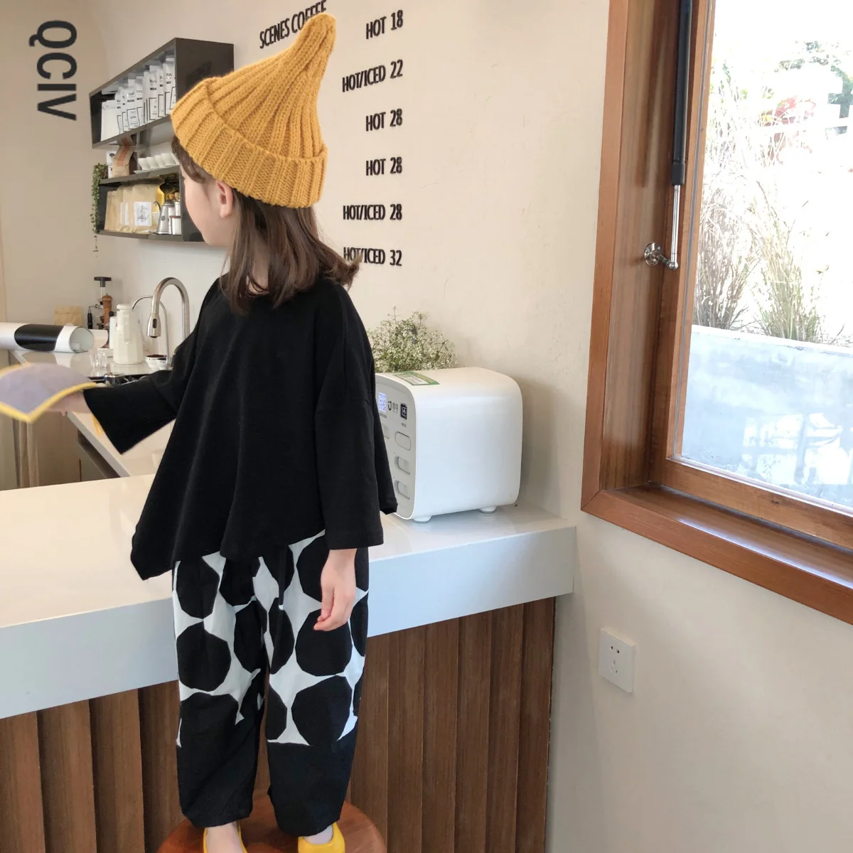 

Selling New Spring And Autumn Girl Crew Neck Long Sleeve Cotton Dot Lace Pullover Japanese White Western Style Baby Shirt