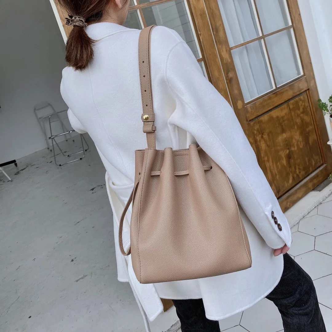 

2021 Women Fashion Travel Work Large Capacity One-Shoulder Bag Ladies Soft Leather Big Tote Bucket Bag