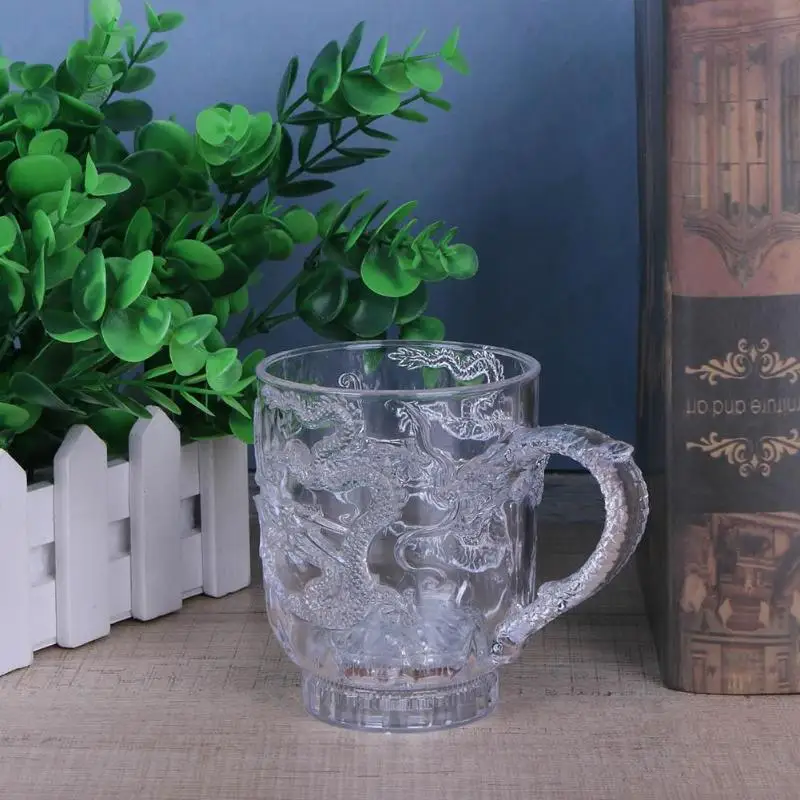 Разноцветная чашка для смены света воды Индукционная вспышки жидкости вечеринки