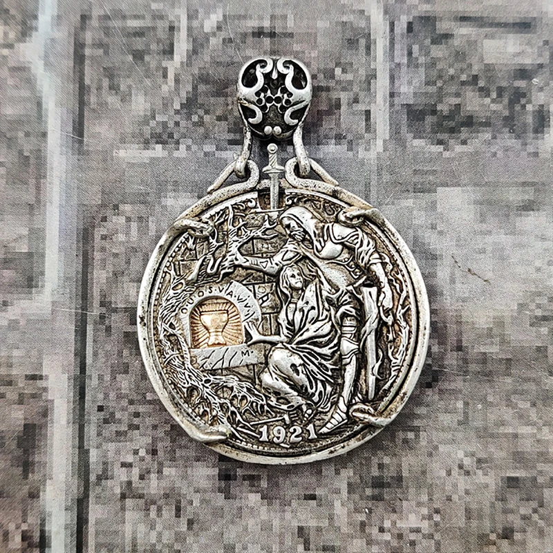 

Wandering Coin Holy Grail European and American Style Mayan Organ Activity Coin Pendant Item Room Decoration Home Decor