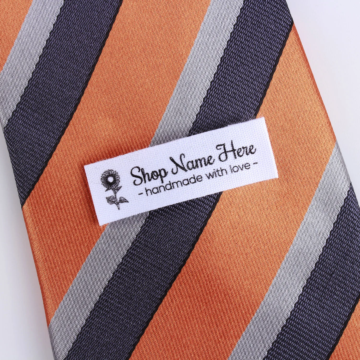 

15*70 мм Хлопок с логотипом или текстом шитье аксессуары Этикетка, бирки для вязаных изделий, на заказ, персонализированная, технические, Пода...