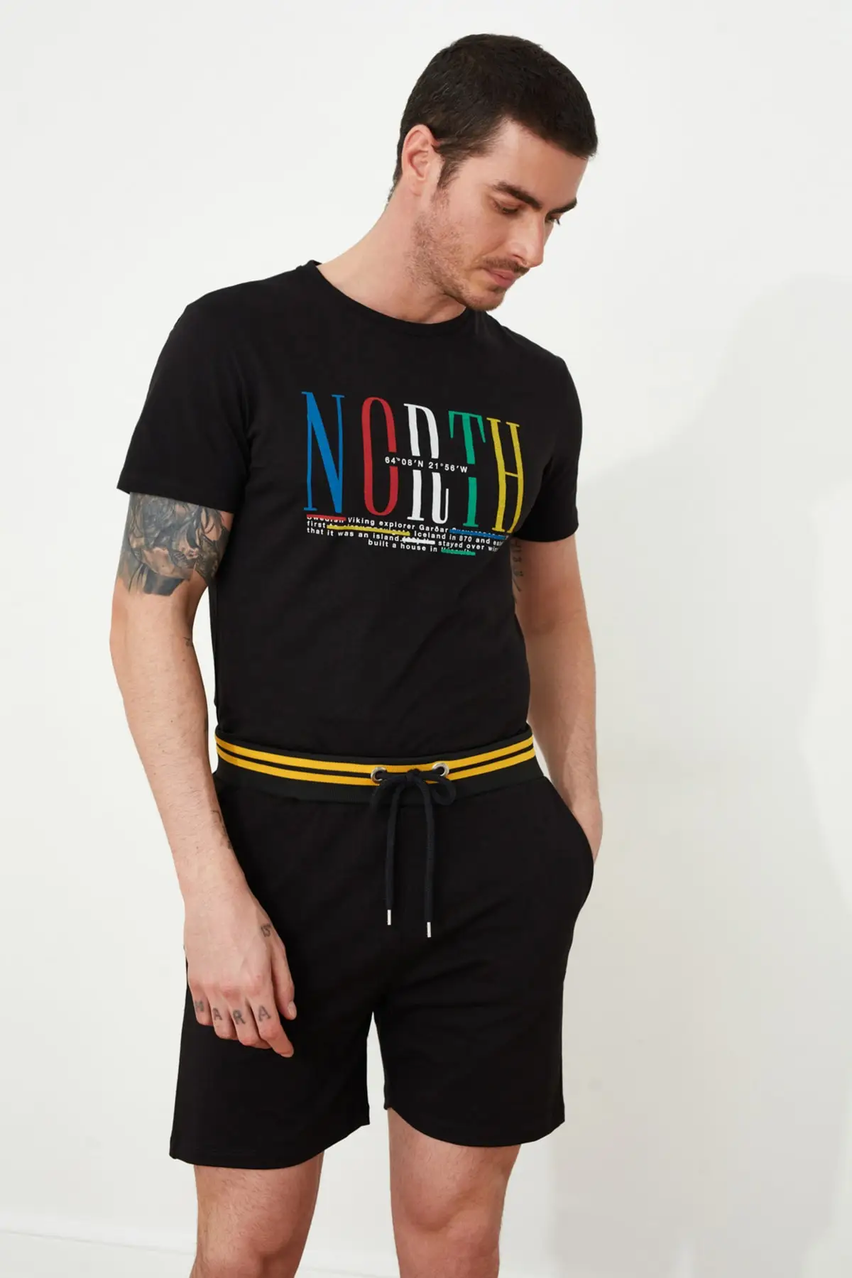 

Trendyol Male Shorts & Bermuda TMNSS20SR0075