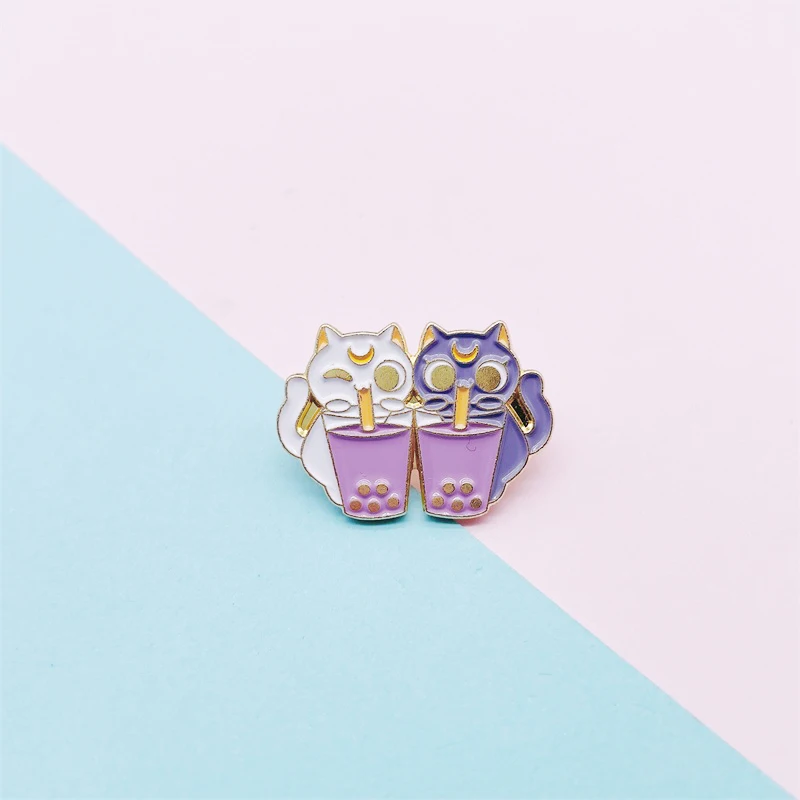 Мультяшные милые эмалевые заколки с животными кошками питьевой молоком чаем