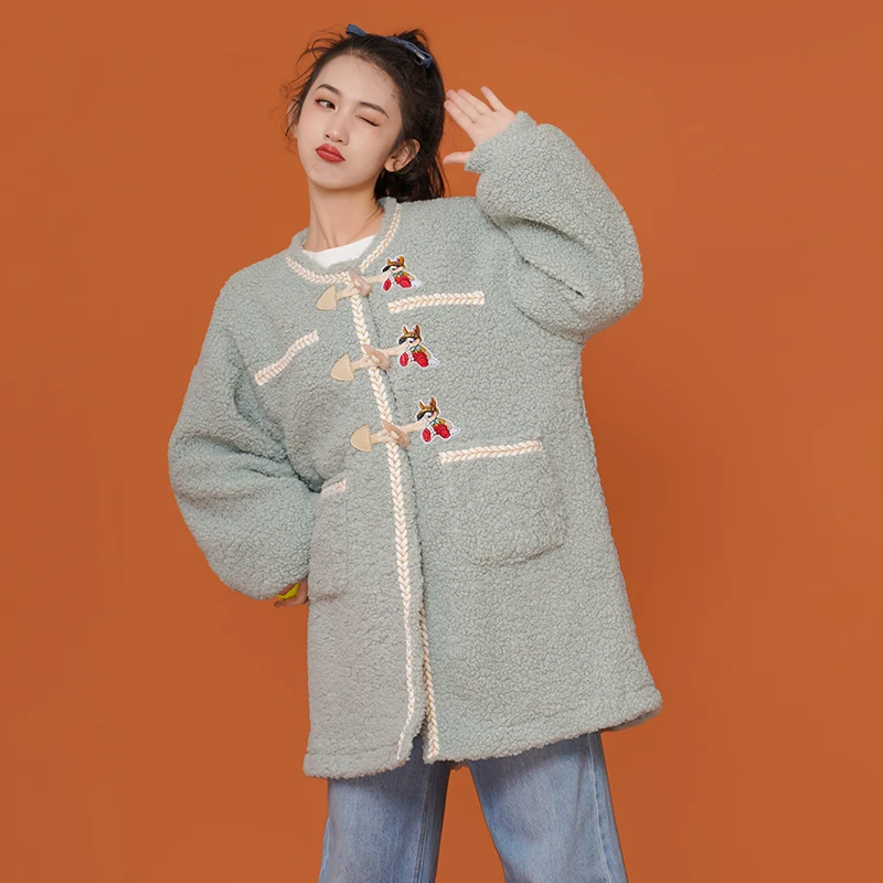 

Женская зимняя куртка на пуговицах, с длинным рукавом