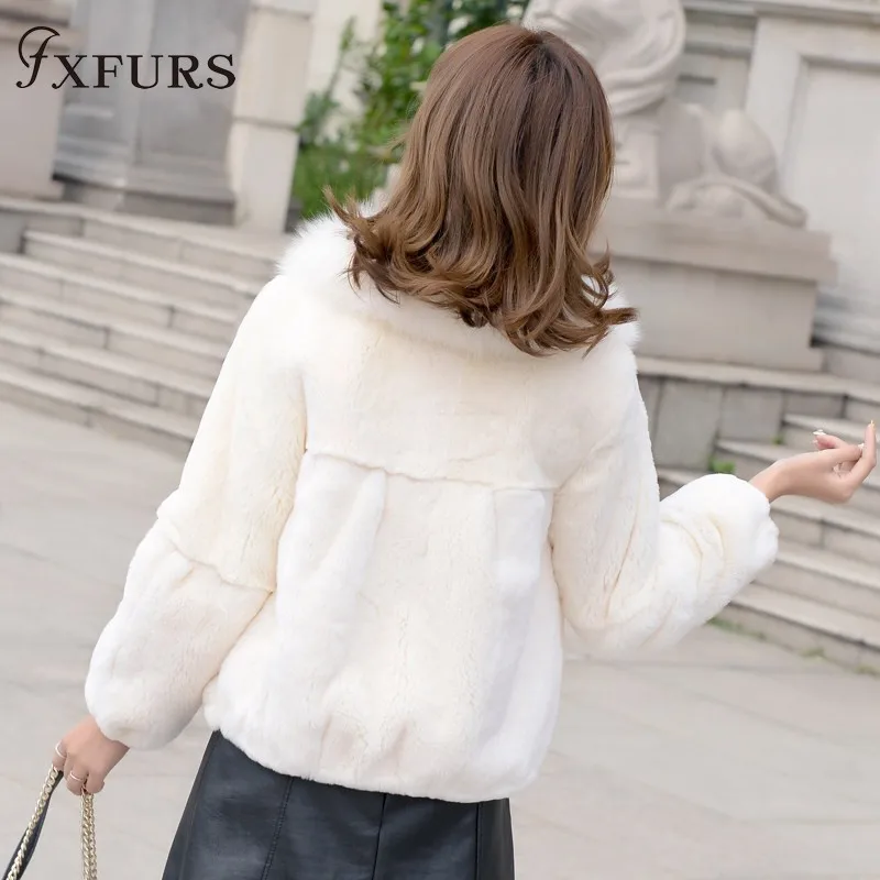 Женская куртка с лисьим мехом настоящий мех кролика воротником из 100%