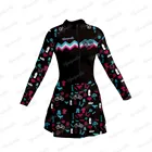 Женское трикотажное платье с длинным рукавом и юбкой