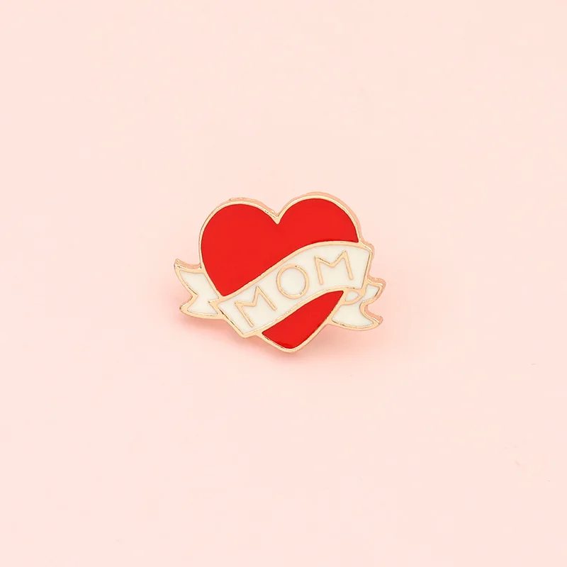 Enamel Pin Mom Love Heart Custom Brooch Jewelry Pins Metal Collar Women'S Brooches for Women Badges Briefcase Accessories Gifts