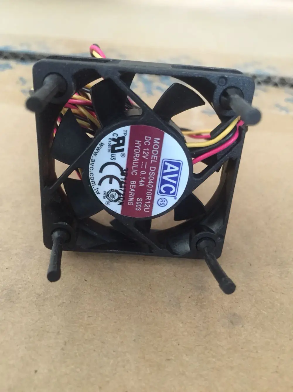 avc ds04010r12u s003