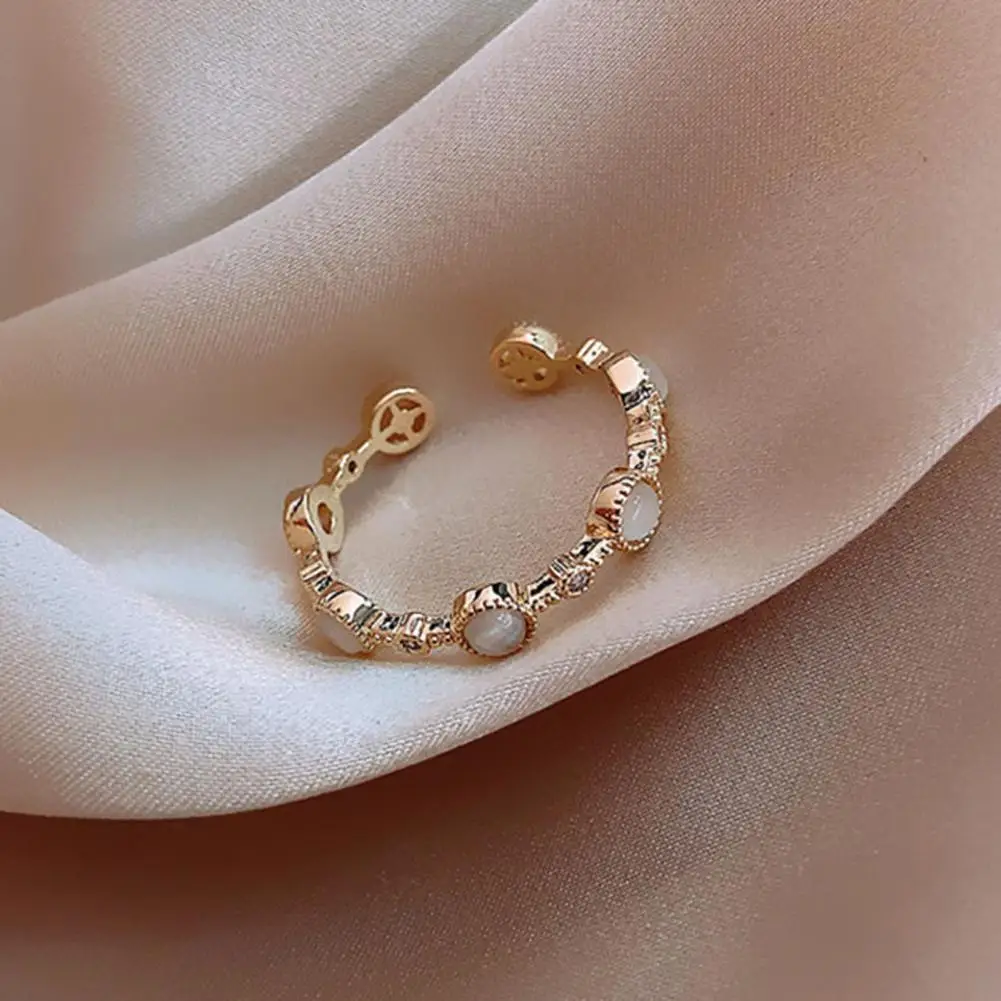 

Fashion Creative Ladies Open Ring Exquisite Female Jewelry Adjustable Opal Finger Ring Women Accessories