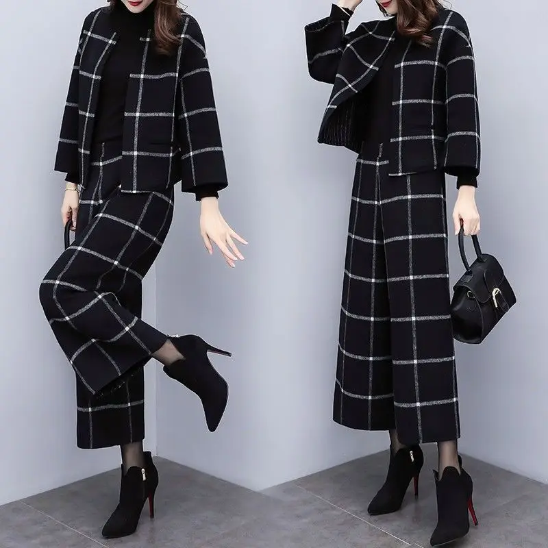 

2021 Pink Woolen Plaid Two Piece Sets Outfits Women Short Jacket Coat Wide Leg Pants Suits Elegant Fashion Office Sets Y478
