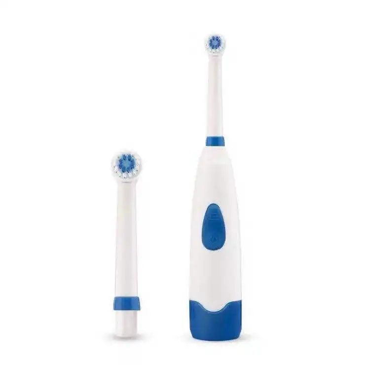 Электрическая зубная щетка Oral B 1 комплект с 2 головками батарейным питанием