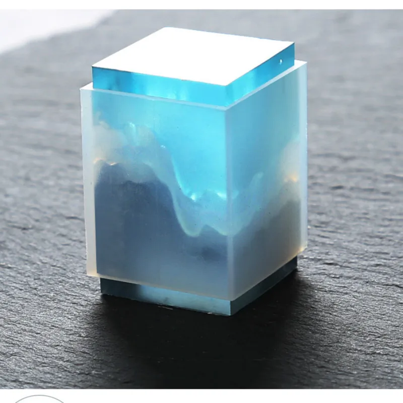 Маленькая натуральная зачарованная силиконовая форма в виде долины пейзаж