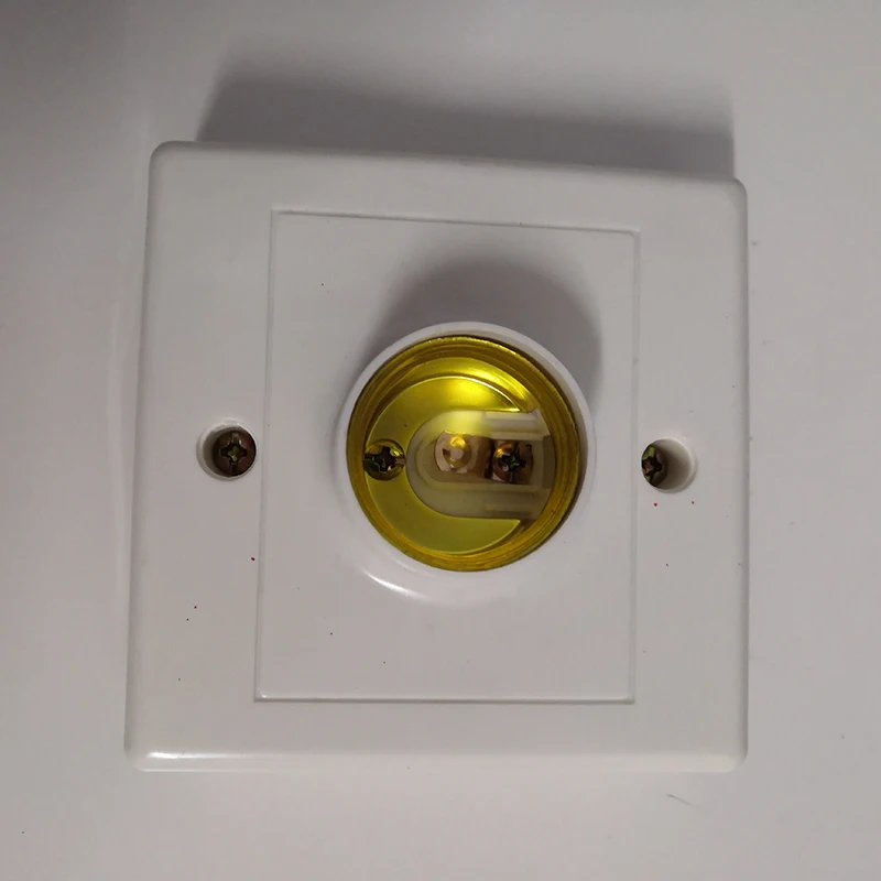 

E27 Square Lamp Holder 86 Type Screw On Lamp Base E27 Outfit Light Socket for Exhibition Hall