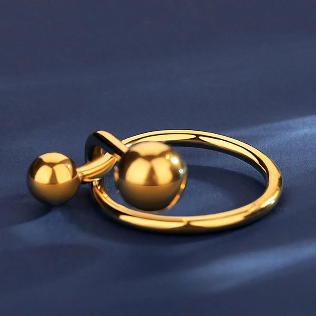 Женское широкое кольцо в стиле панк серебристое массивное металлическое с