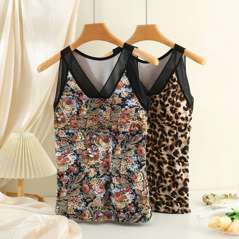 Plus Size Warm Vest Women Plus Velvet Double Layers Printing flowers 200 kg Can Wear Chest Pad V-neck Heating Lace Vest Winter