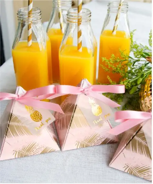 Треугольная пирамида свадебные сувениры товары конфеты Подарочная коробка