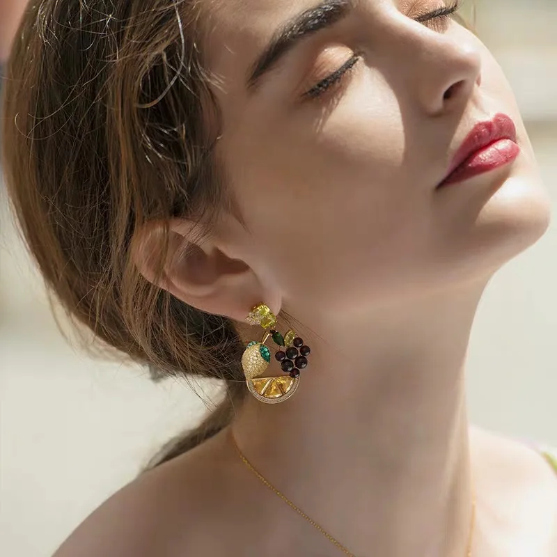 

Aesthetic Golden Grape Dangle Earrings Korean Earrings For Women Female Retro Drop Earrings 2021 Trend Fashion Jewelry Earings