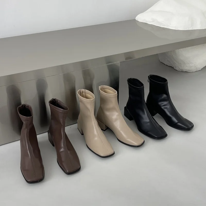 

Simple short women's boots with thick heel spring and autumn square toe single boots black Chelsea boots