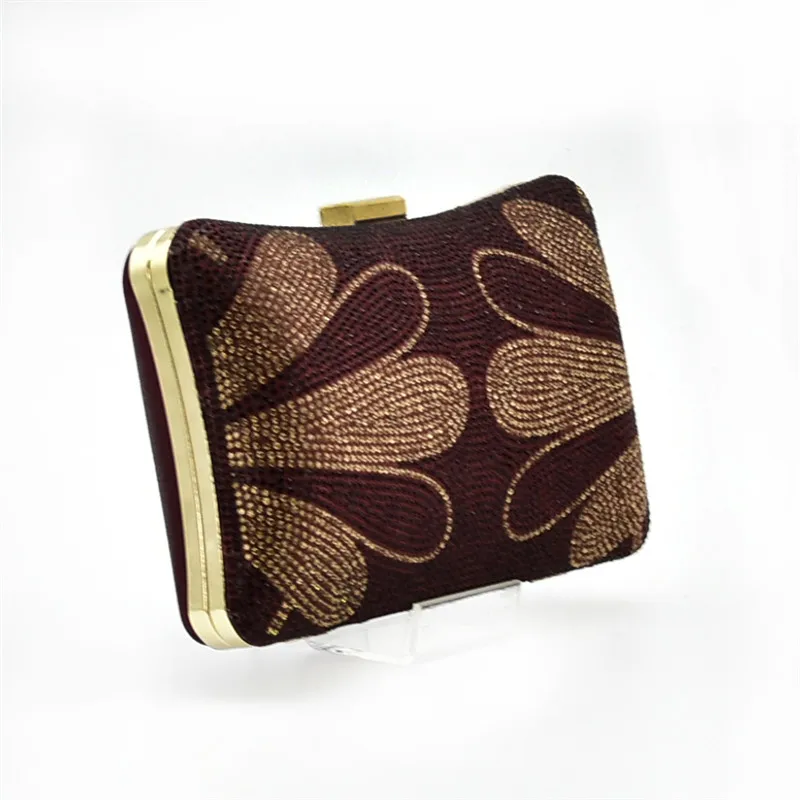 Женская свадебная обувь украшенная стразами | Обувь