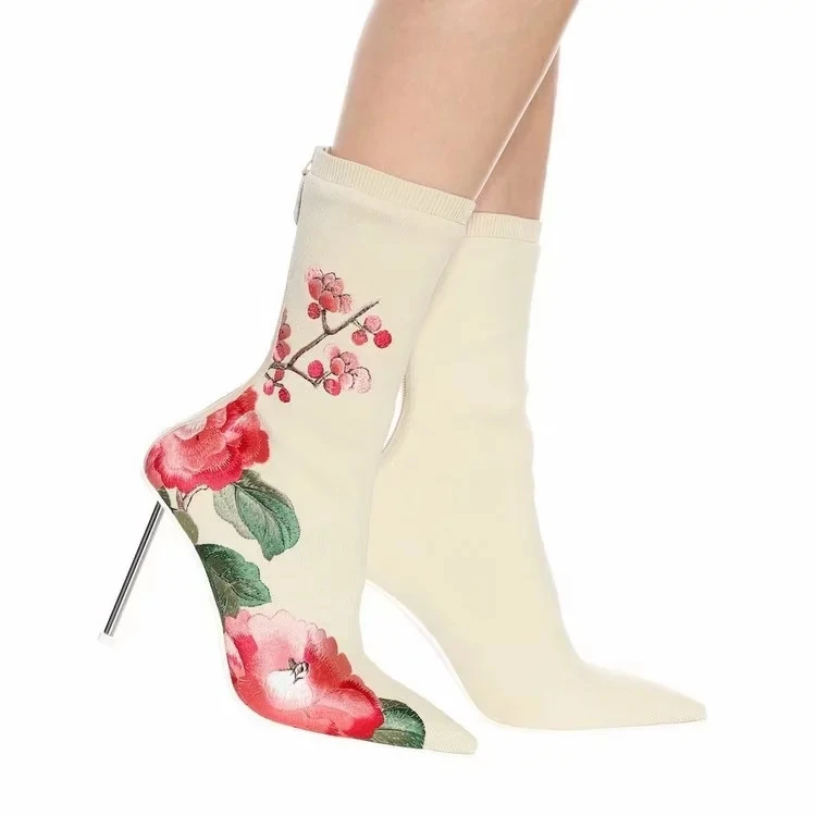 Тянущийся носок с цветочной вышивкой; женские вечерние туфли с острым носком на высоком каблуке-шпильке серебристого цвета; вязаные женские ботильоны