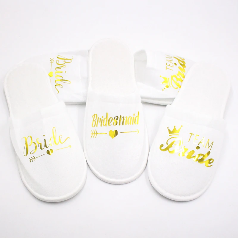 

1Pair Wedding Party Slippers For Bride and groom Gold Glitter Letter Heart Maid Of Honor Bridesmaid Indoor Women Slippers Shoes