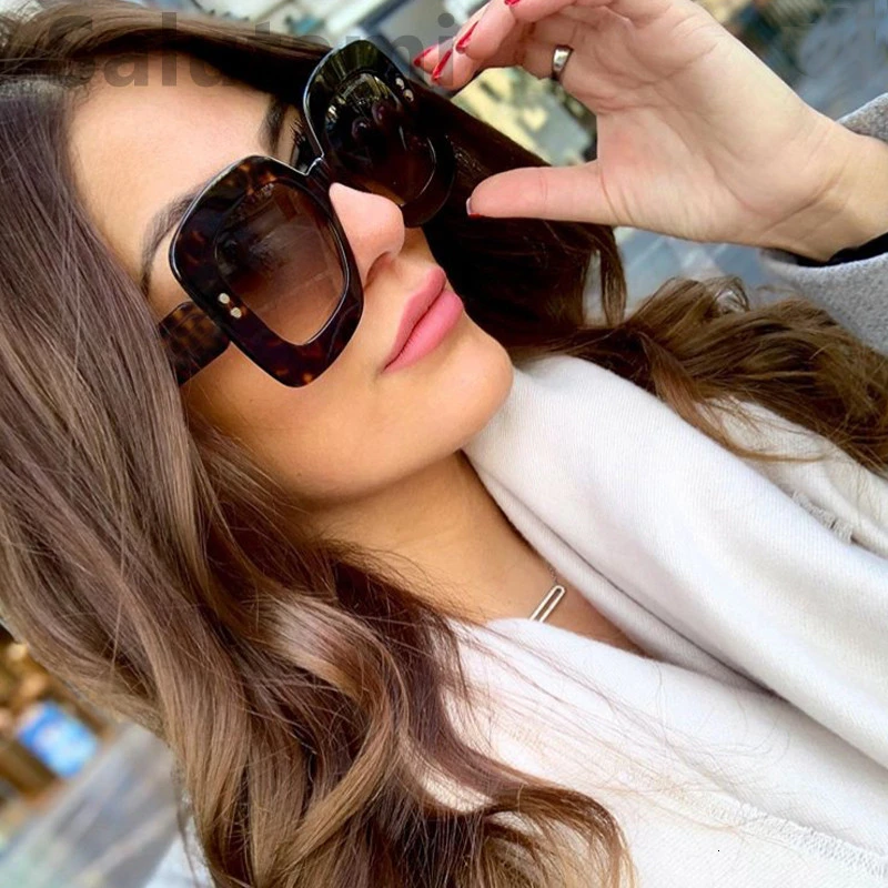 Большие квадратные плоские черные красные солнцезащитные очки для женщин Модные