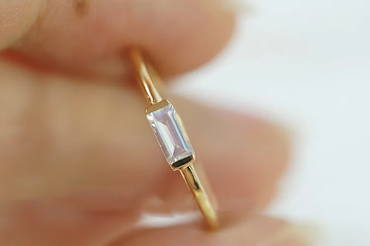 S925 Стерлинговый серебряный с лунным камнем кольцо-010
