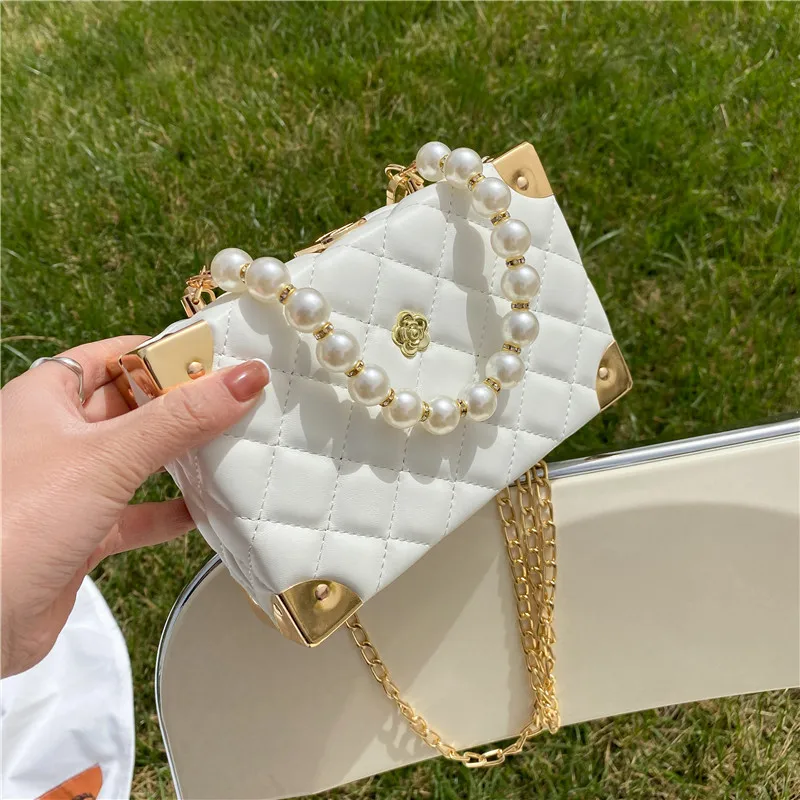 

Women's Luxury Pearl Chain Flower Designer Crossbody Bags Sweet Cute Small Squre Bag Ladies Diamond Lattice Shoulder Bag