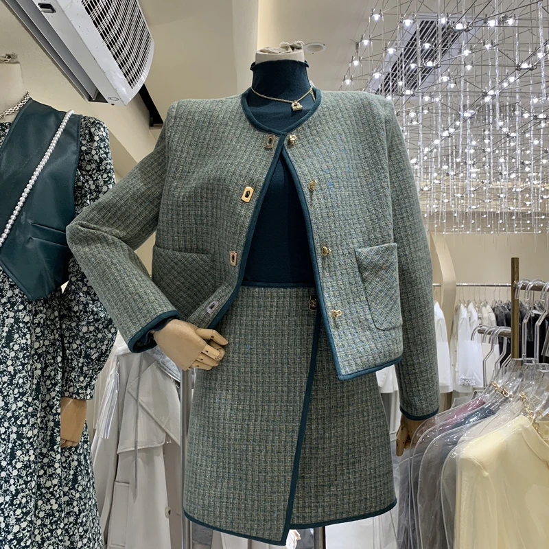 

Small Fragrance Tweed Two Piece Set Women Chic Single-breasted Short Jacket Coat + irregular Skirt Suits Retro 2 Piece Sets
