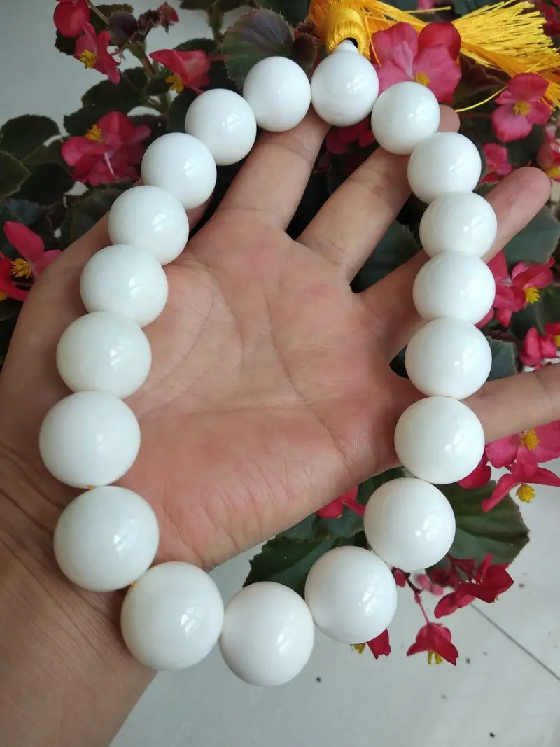 Браслет-амулет с натуральными морскими бусинами 20 мм | Дом и сад