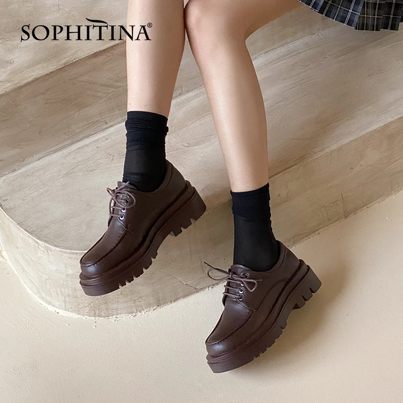 

Женские туфли на платформе SOPHITINA, мягкая повседневная обувь из воловьей кожи, плоская подошва, круглый носок, перекрестные ремешки, однотонн...