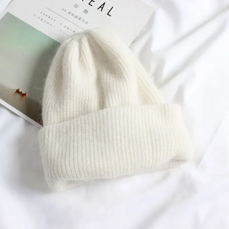 Осенне зимняя шапка из ангоры с кроличьим мехом женская уличная модная плотная