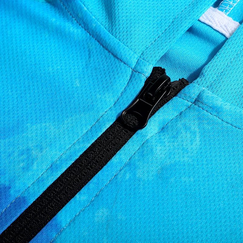 

Daiwa Men Hooded Quick Dry Breathable Fishing Shirt Long Sleeves Professional Hiking Cycling Sportwear Sunscreen Clothes DAIWA