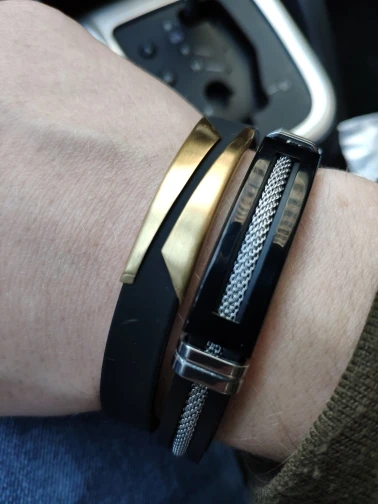 

Fgift Silver Color Stainless Steel Cuff Bracelet Black Silicone Belt with Chain Cool Men Jewelry Accessory Bracelets Bangles