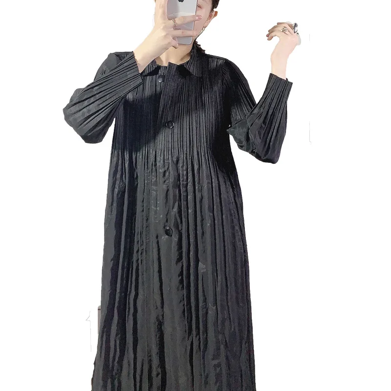 

Plus Size Trench Coat For Women 45-75kg Autumn 2020 High Quality Miyake Pleated Long Sleeved Turn Down Collar Black Windbreaker