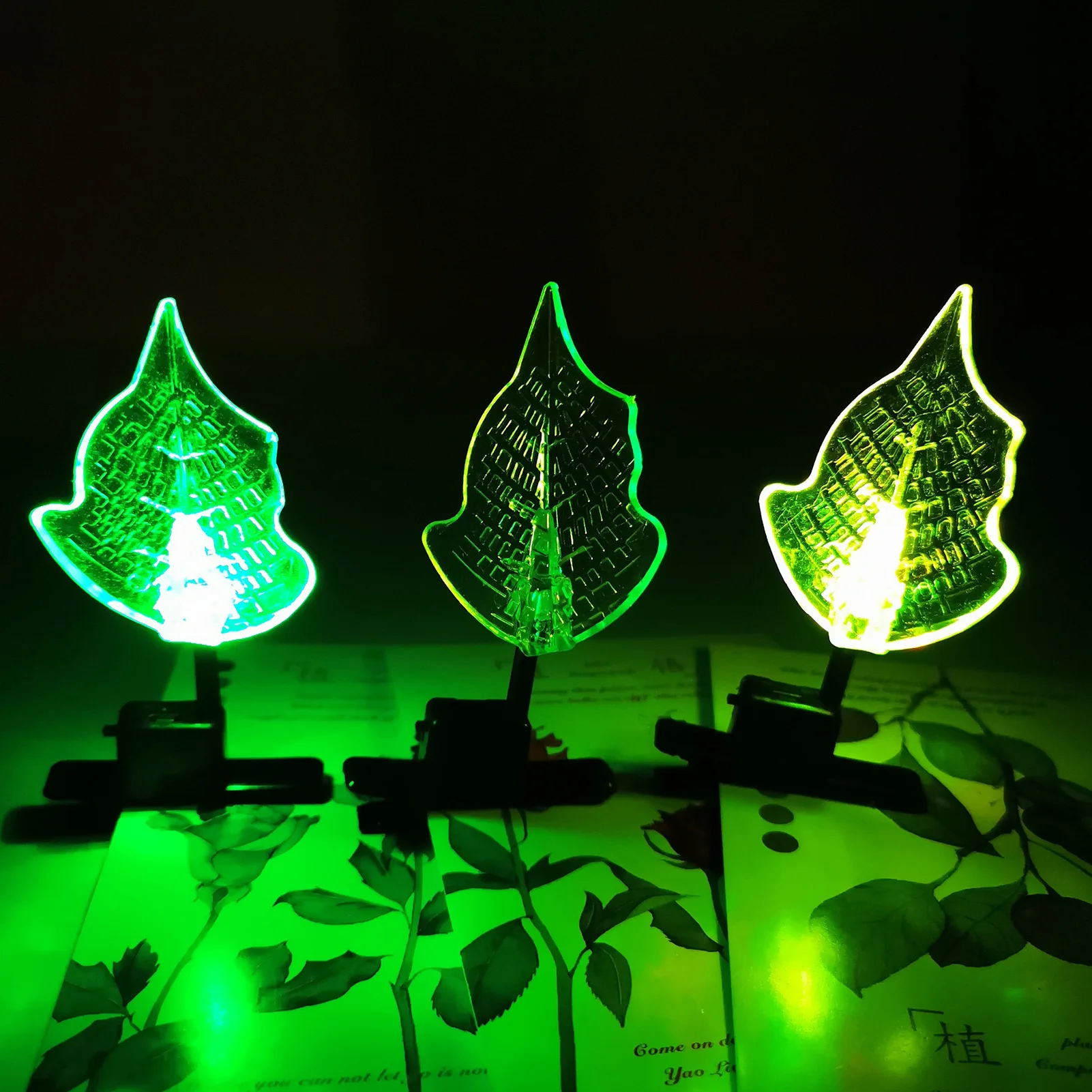 

2Pcs Children LED Light Hair Clip Luminous Windmill Cartoon Antler Hairpin Gift Wedding Birthday Party Supplies New Year Gift