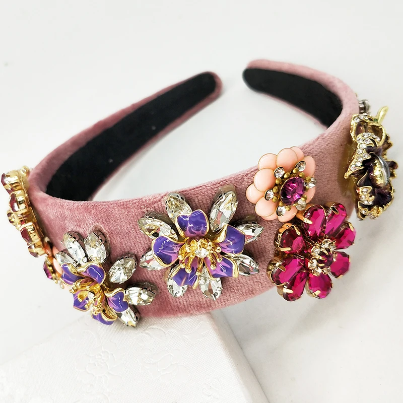 Розовый ободок с кристаллами для волос - тиара принцессы. Аксессуары для невесты и женщин. Женские аксессуары.