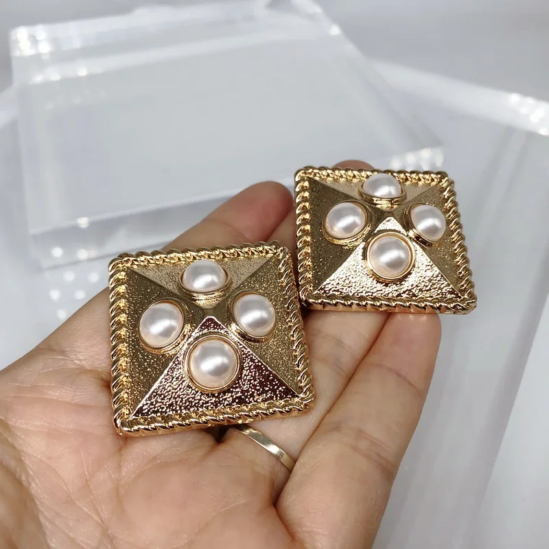 F.J4Z New Big Earring for Women Fashion Retro Pyramid Alloy Simulated Pearl Geo Earrings Chunky Party Gifts Dropship | Украшения и