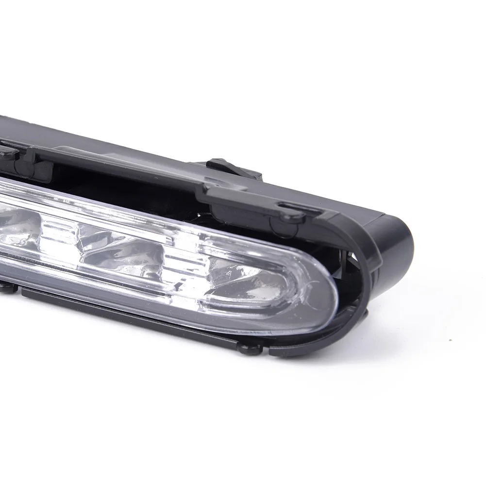

1pc Tail Lights Third High Mount Brake Rear For Mercedes Benz W211 E-Class E320 Lamps New