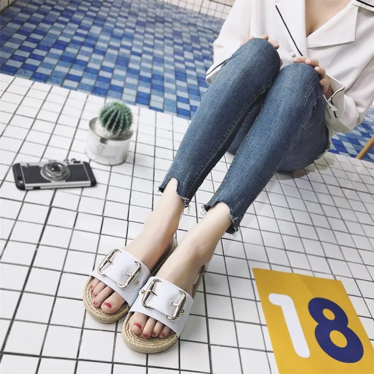 

Casual Fashion Slippers Outdoor Metal Decoration Solid Flat Slides Open Toe Anti-slip Shoes