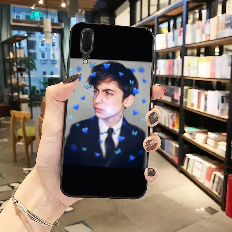 

Famous actors Aidan Gallagher Umbrella Phone Case For Huawei honor Mate P 10 20 30 40 Pro 10i 9 10 20 8 x Lite