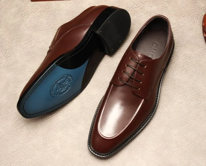 Мужские классические туфли черные из натуральной кожи на шнуровке с пряжкой