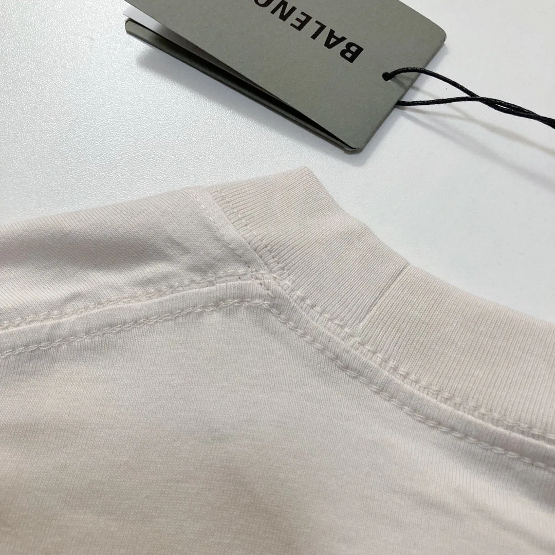 

2021 new front and back letters printed T-shirt cream rice white with blue font for both men and women fashion Instagram