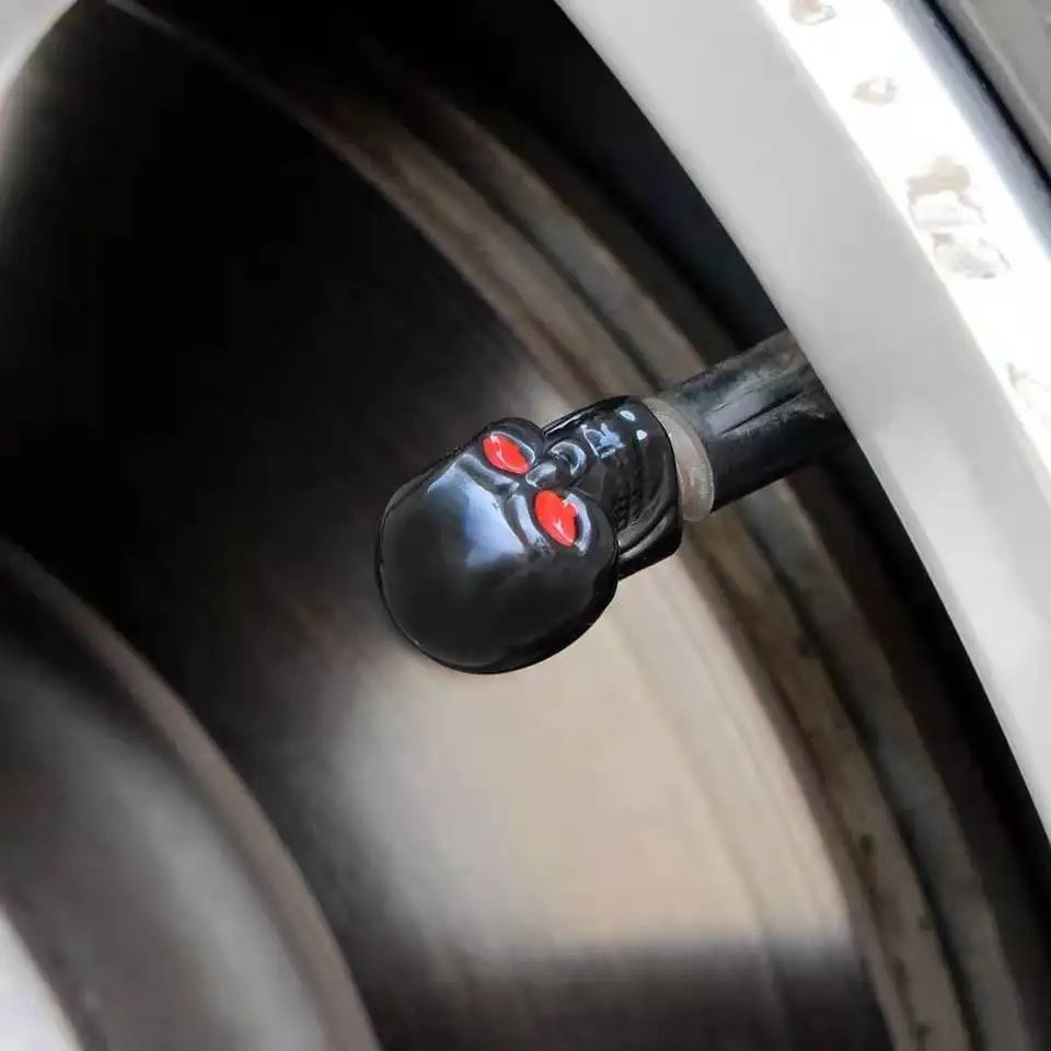 

4 Pcs Skull Style Antirust Copper Core Car Valve Cap Wheel valve Cap Automobile Tire Valve Stem Cap Bicycle Car Model Dust Cover