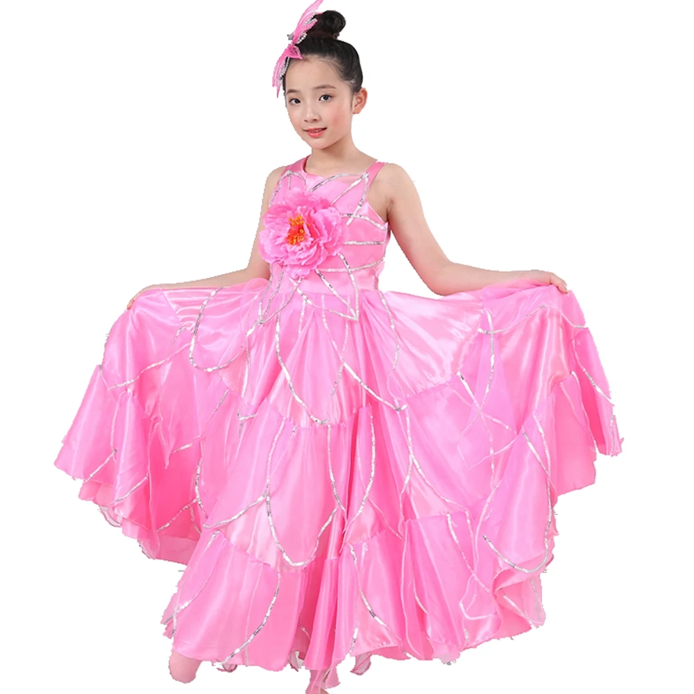 Детское открытое танцевальное платье с испанской юбкой 540 | Тематическая одежда и