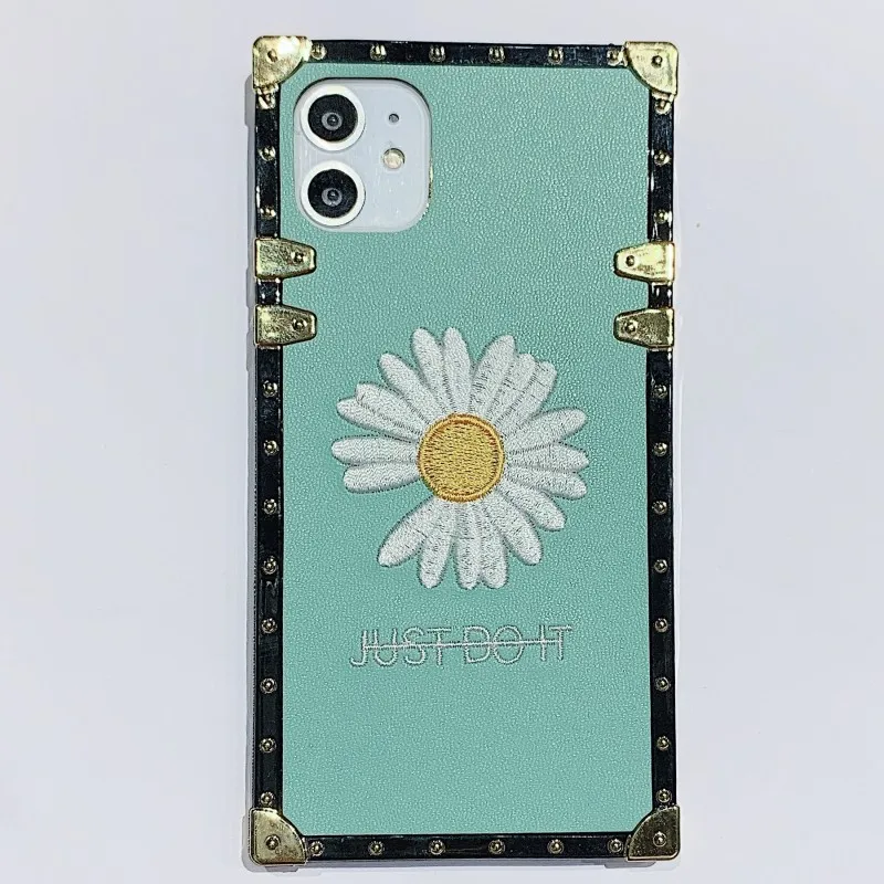 

Embroidery Daisy Square Strap Cover For iphone X XR XS max 7 8 6s 6 plus 7Plus 8Plus 11 12 Pro Max 11ProMax SE 2020 Phone Case