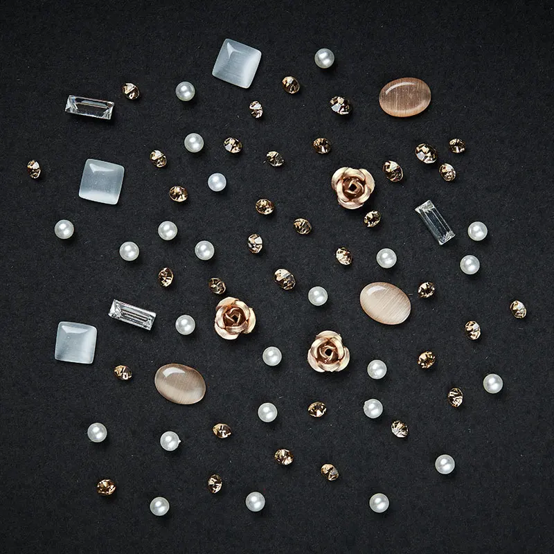 Набор Четыре лилии 3D Стразы разнообразные самодельные драгоценные камни